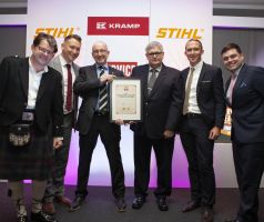 Service Dealer Professional Turfcare Dealer of the Year